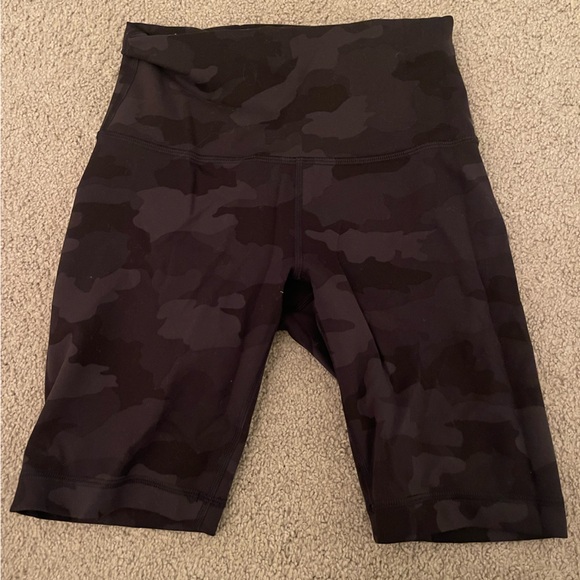 Lululemon Wunder Train high-rise short 8’ - Picture 4 of 6